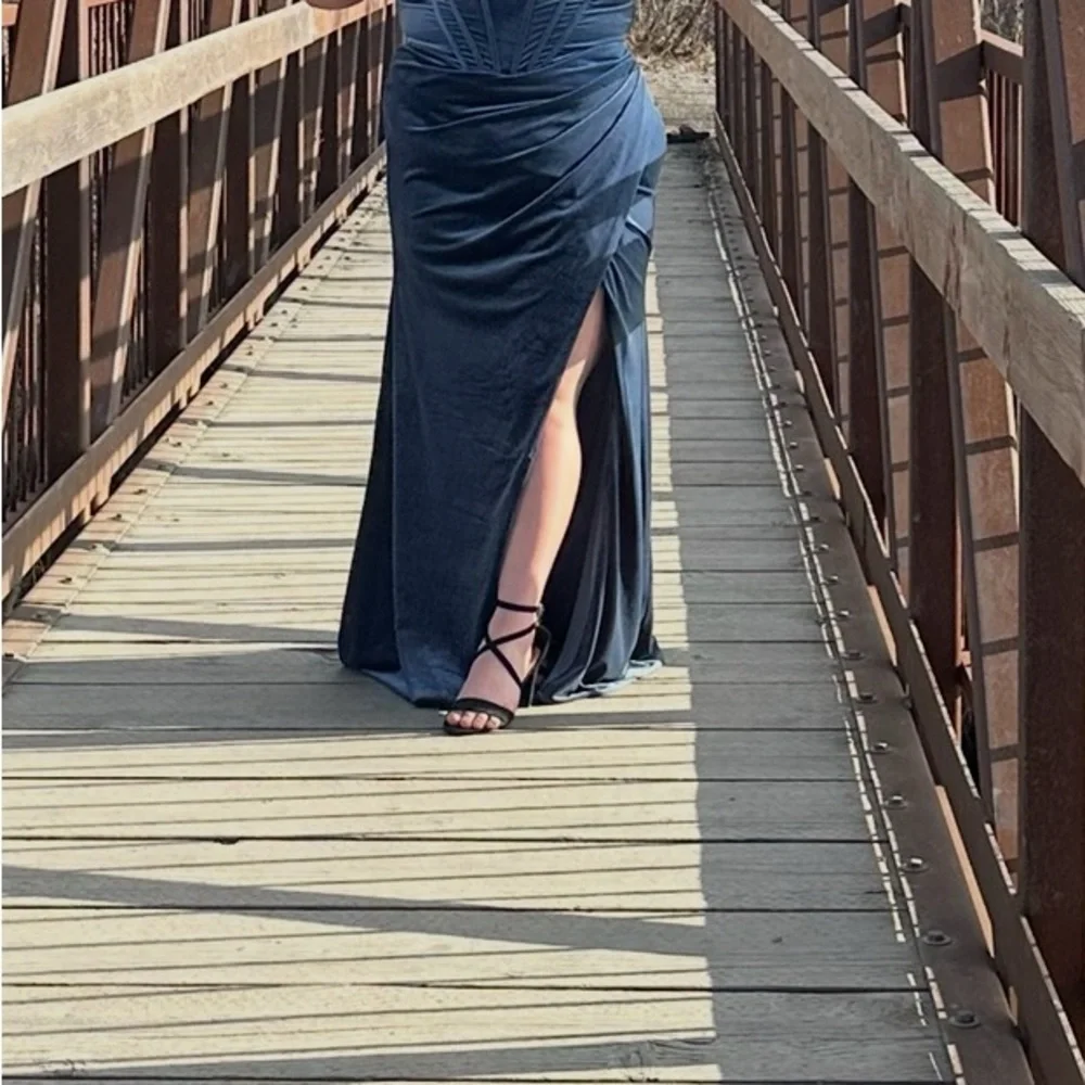 Elegant Blue Velvet Evening Gown - Sleeveless V-Neck with Thigh Slit - Picture 2 of 3